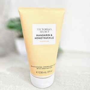 🆕️Victoria's Secret Honeysuckle Mandarin Moisturizing Cream Body Wash 8 Fl.oz